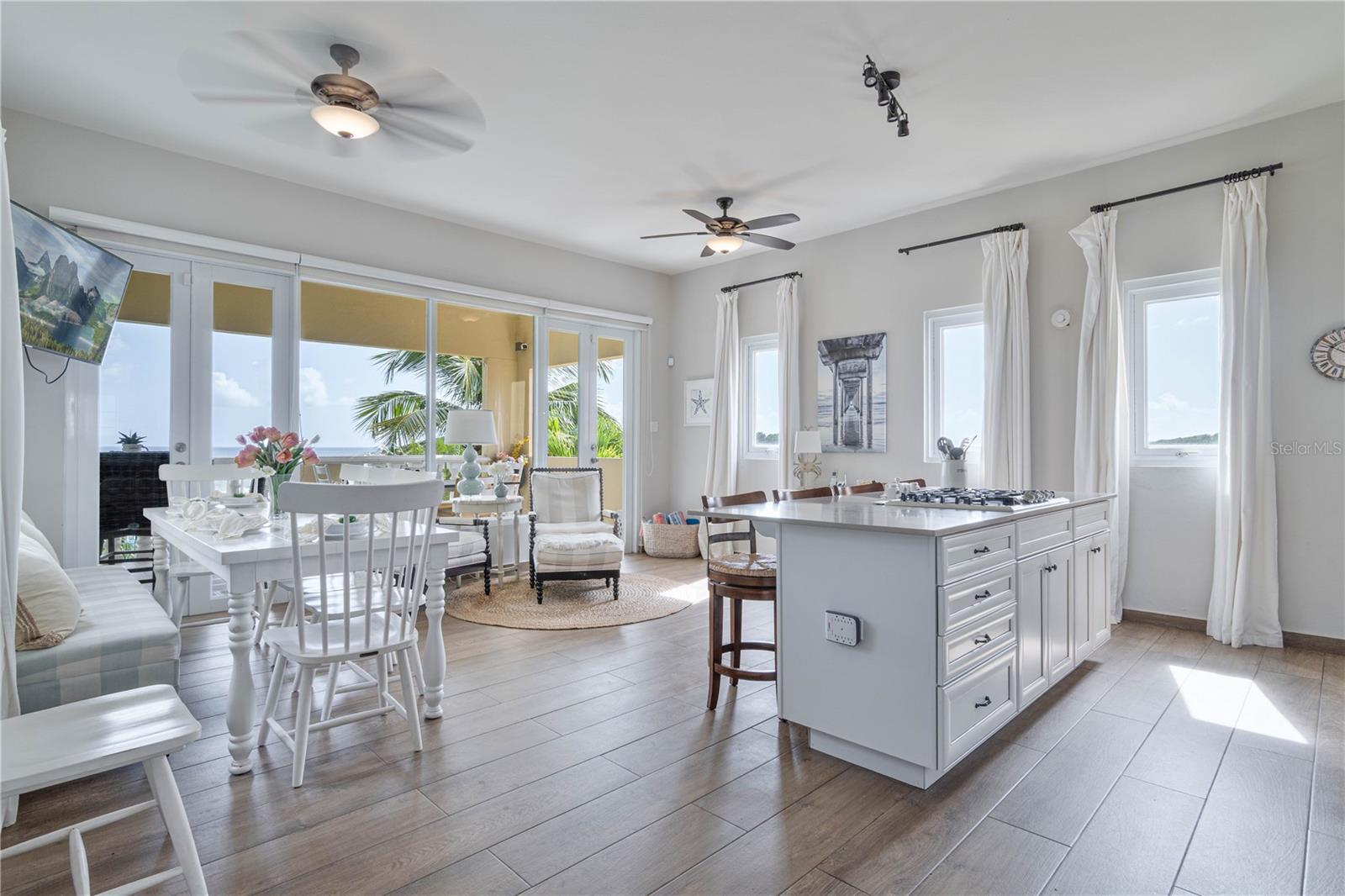 53 SHELL CASTLE, Humacao, PR 00791