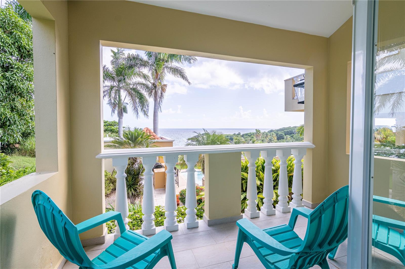 53 SHELL CASTLE, Humacao, PR 00791