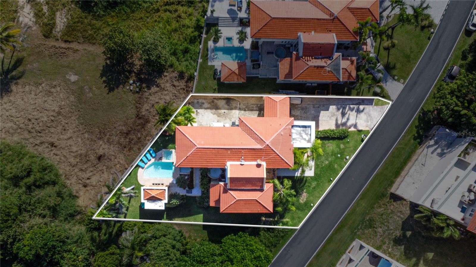 53 SHELL CASTLE, Humacao, PR 00791