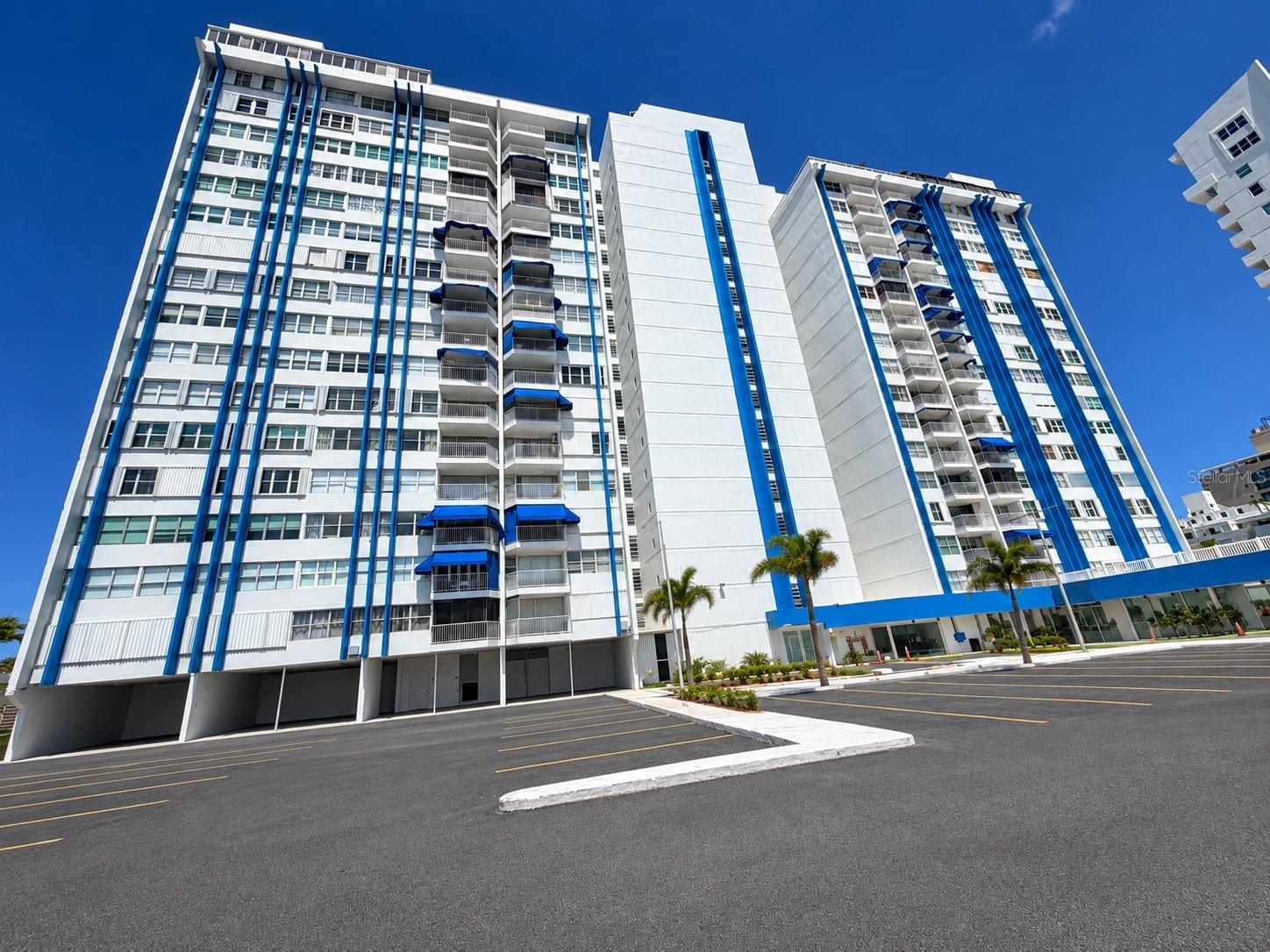 5347 Condominio Marbella AVENIDA ISLA VERDE, Carolina, PR 00979