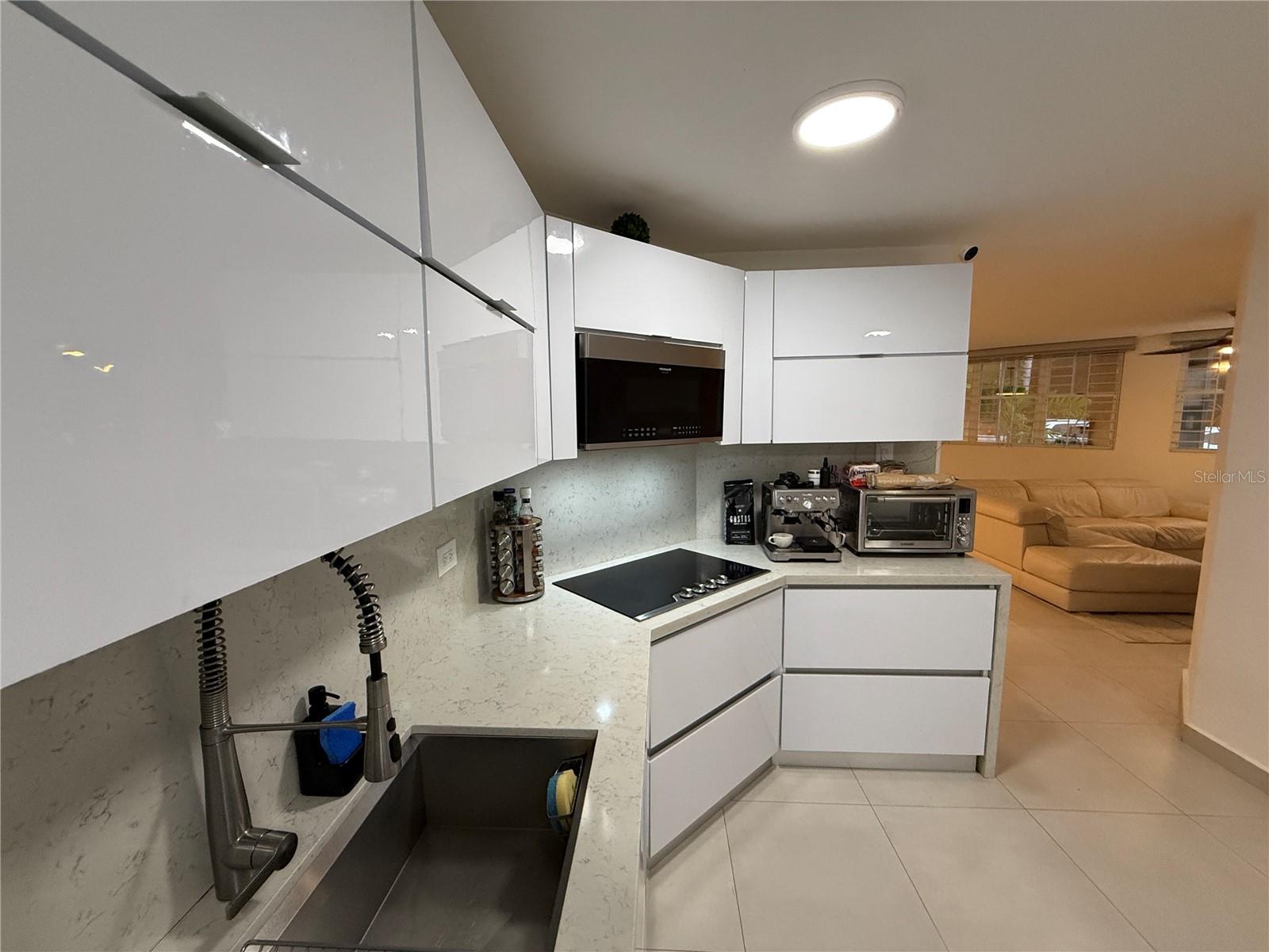 1500 AVENIDA LOS ROMEROS, San Juan, PR 00926