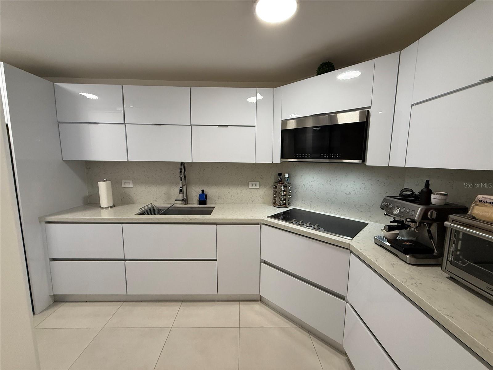 1500 AVENIDA LOS ROMEROS, San Juan, PR 00926