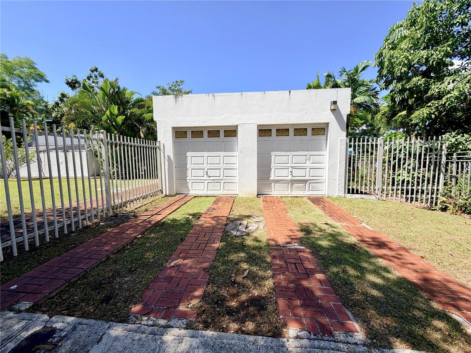Sauco SANTA MARÍA, #1916, San Juan, PR 00921