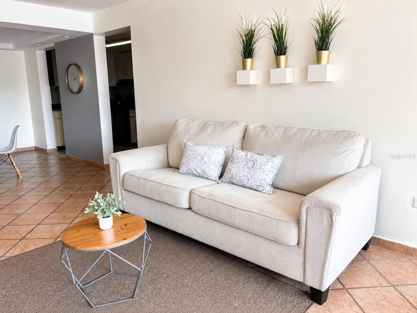 14 MARSEILLES, #12 D, San Juan, PR 00907