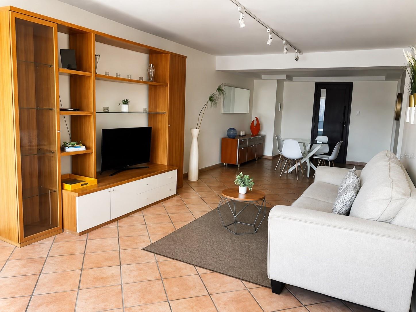 14 MARSEILLES, #12 D, San Juan, PR 00907