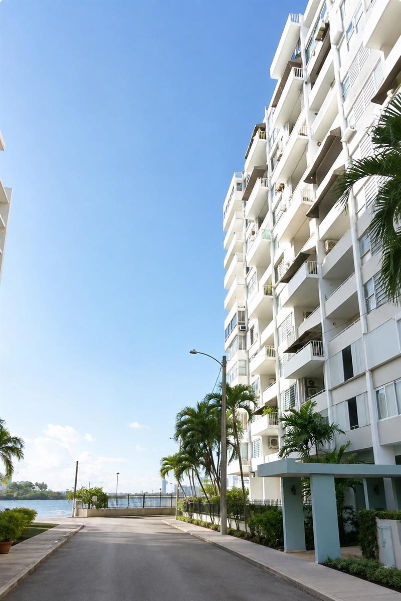 14 MARSEILLES, #12 D, San Juan, PR 00907