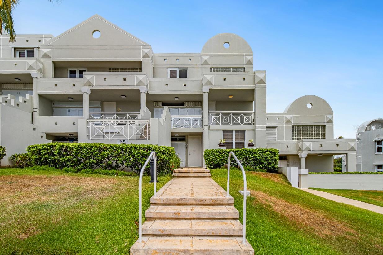 N St. COND. COSTA DORADA I, #L20, Dorado, PR 00646