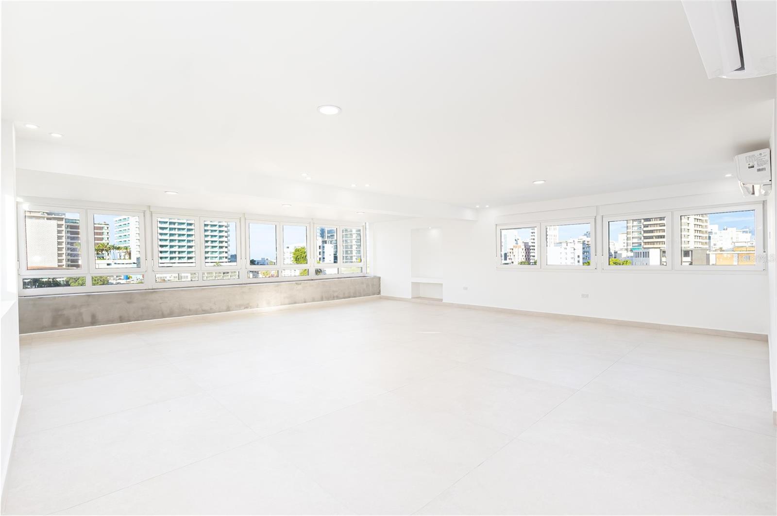 1106 CALLE PICCIONI, #6, San Juan, PR 00907