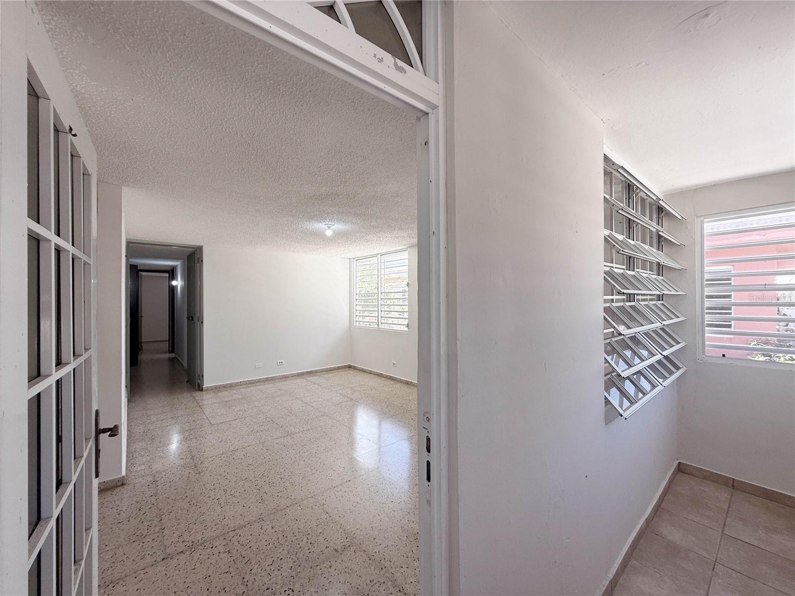 613 URB. VILLA CAROLINA, #241-4, Carolina, PR 00985 613 URB. VILLA CAROLINA, #241-4, Carolina, PR 00985