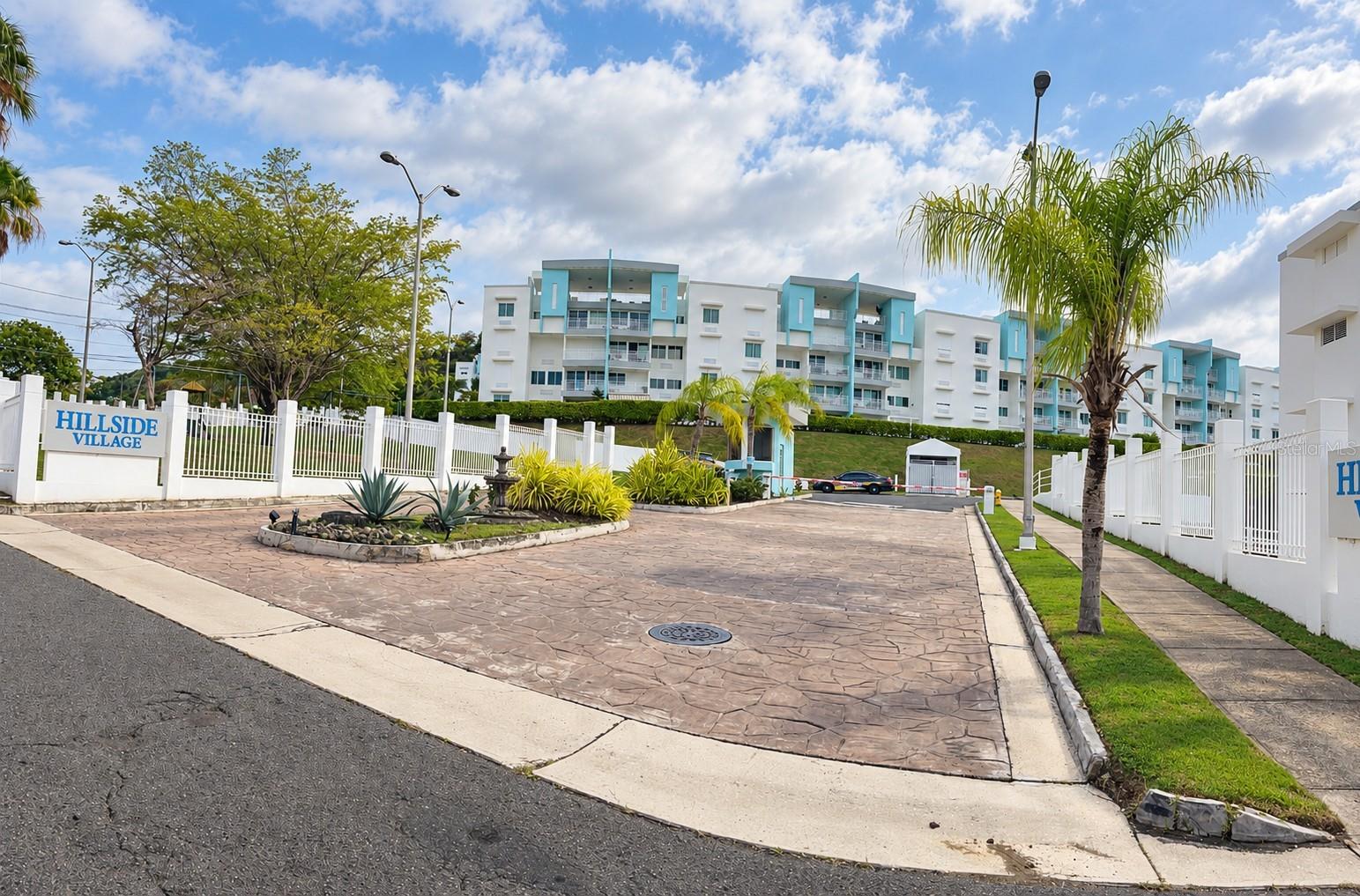 Rd 968 K1.8 LAS COLINAS STREET, #F202, Rio Grande, PR 00745