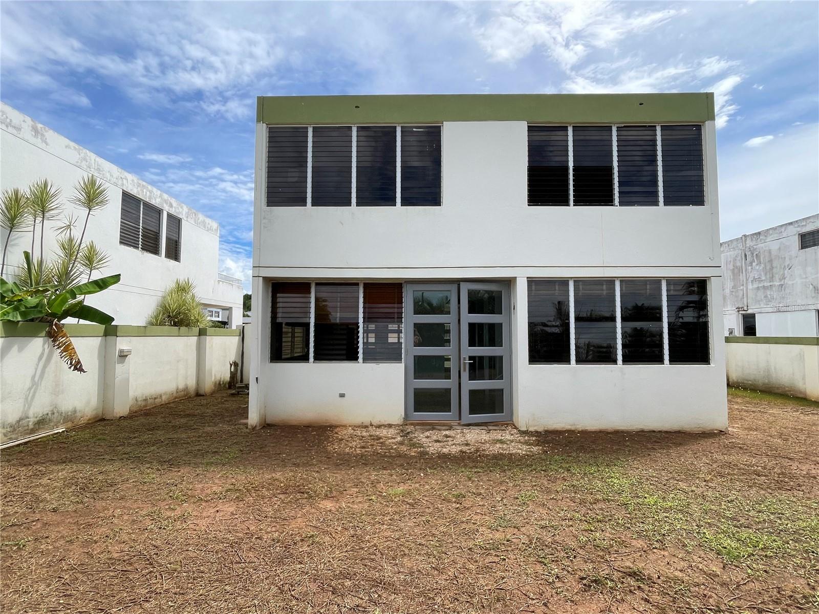 24 JADE, Dorado, PR 00646