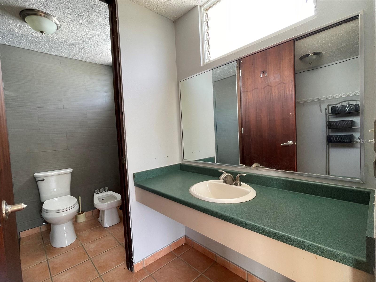 24 JADE, Dorado, PR 00646