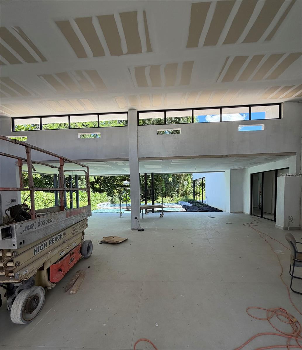 Interior layout in raw concrete state. Interior layout in raw concrete state.