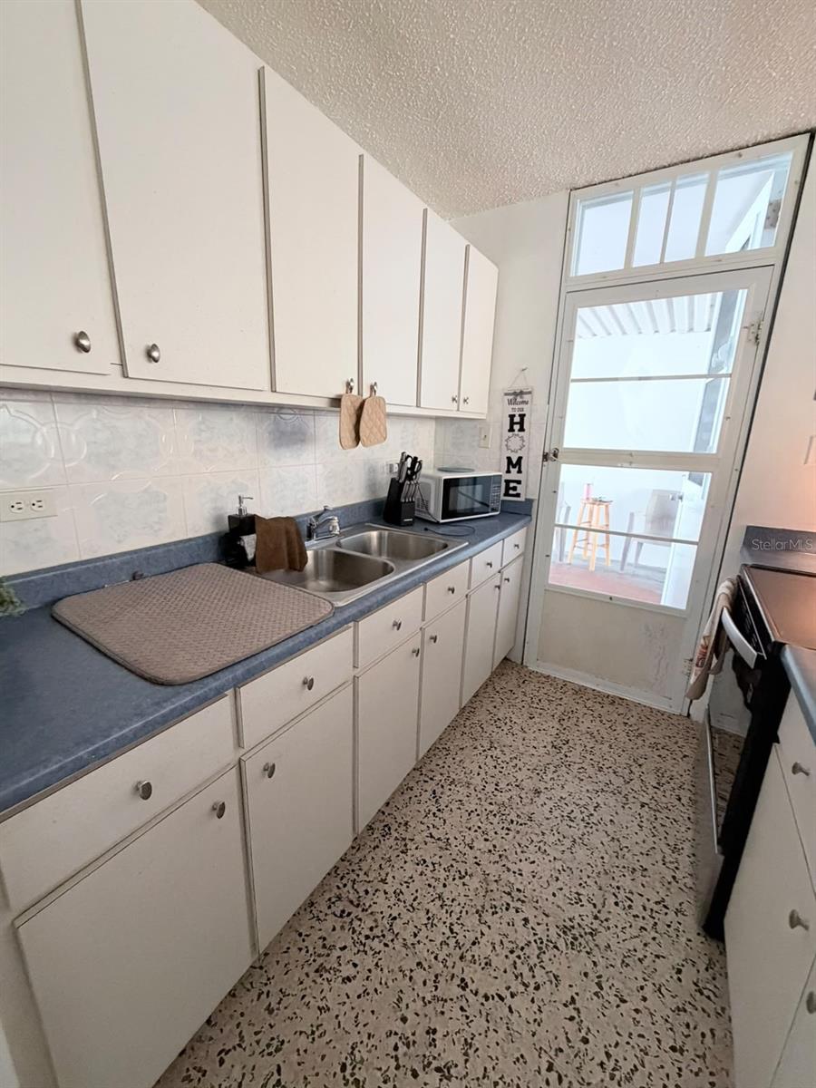 22 E-14, Luquillo, PR 00773
