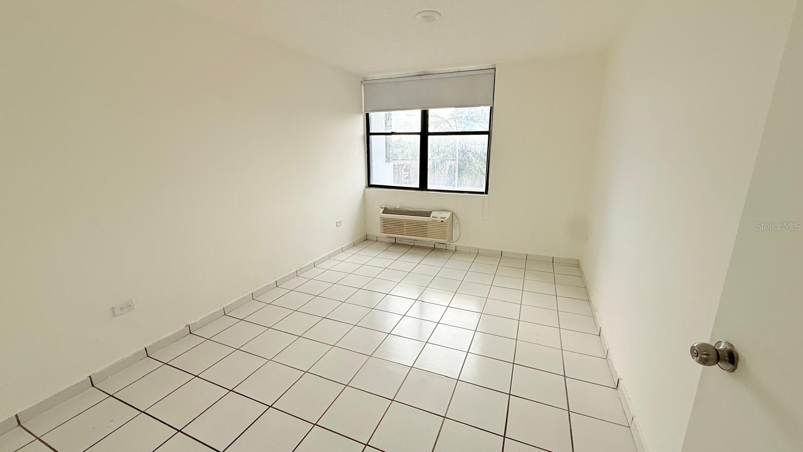 37 ISLA VERDE AVE., #201, Carolina, PR 00979