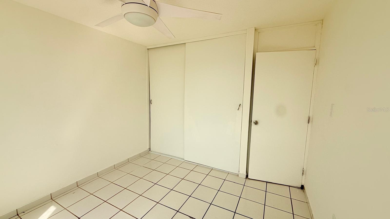 37 ISLA VERDE AVE., #201, Carolina, PR 00979 37 ISLA VERDE AVE., #201, Carolina, PR 00979