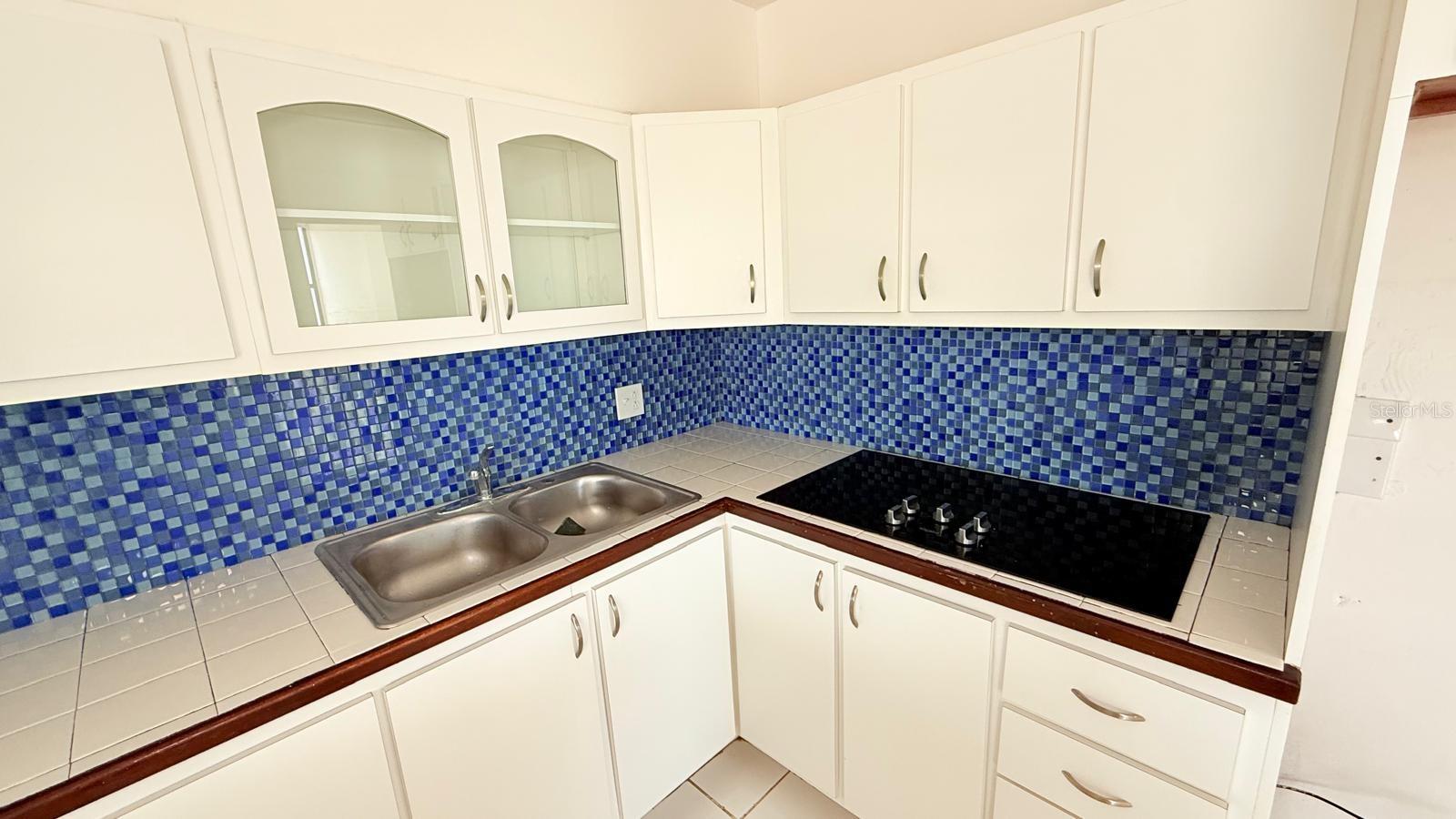 37 ISLA VERDE AVE., #201, Carolina, PR 00979