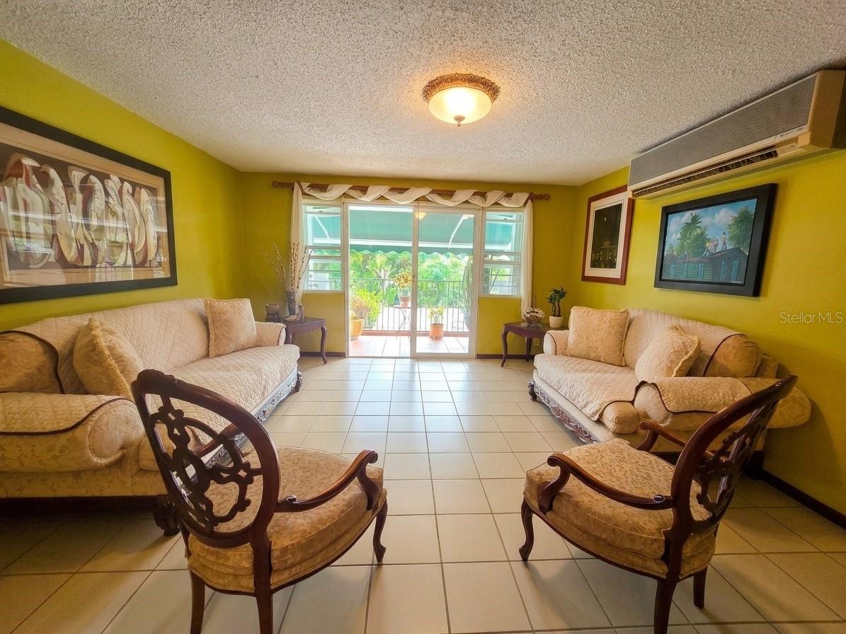 187 COND. PLAZA REAL CAPARRA, #410, Guaynabo, PR 00966