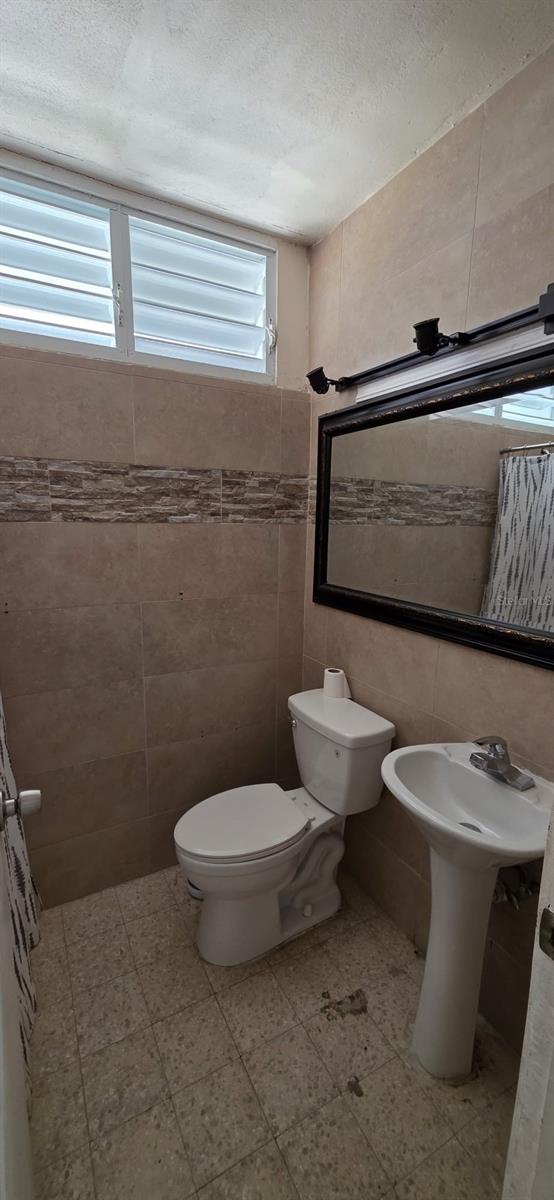 Urb. Highland Park CALLE ACACIA, #744, San Juan, PR 00924