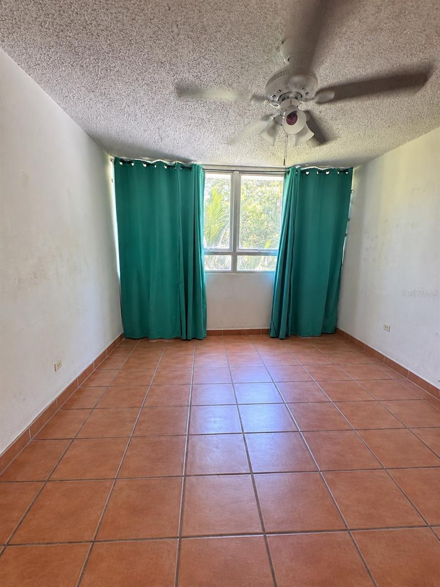PR-860 KM 1.0 CONDO. PASEO DE MONTEFLORES, #301, Carolina, PR 00987