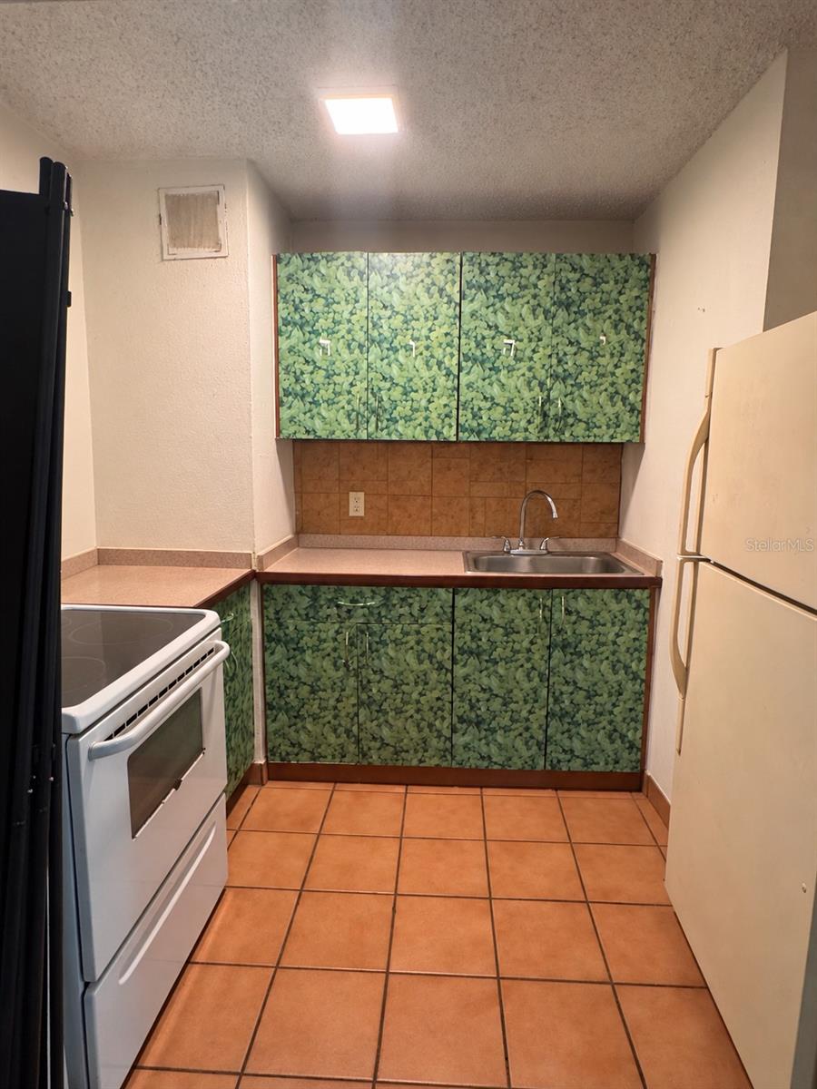 PR-860 KM 1.0 CONDO. PASEO DE MONTEFLORES, #301, Carolina, PR 00987