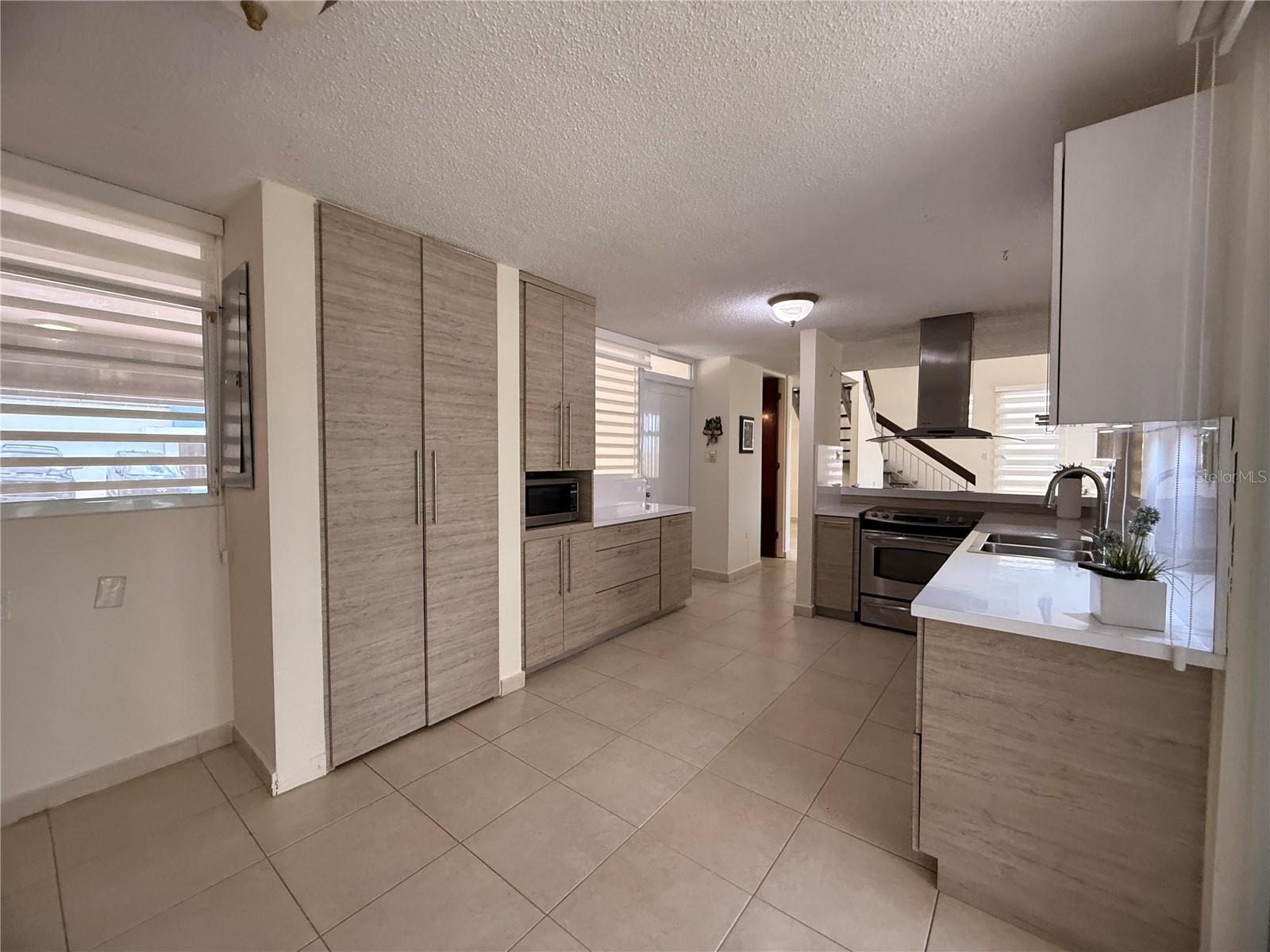 I-3 PRINCESA MARGARITA, Guaynabo, PR 00969