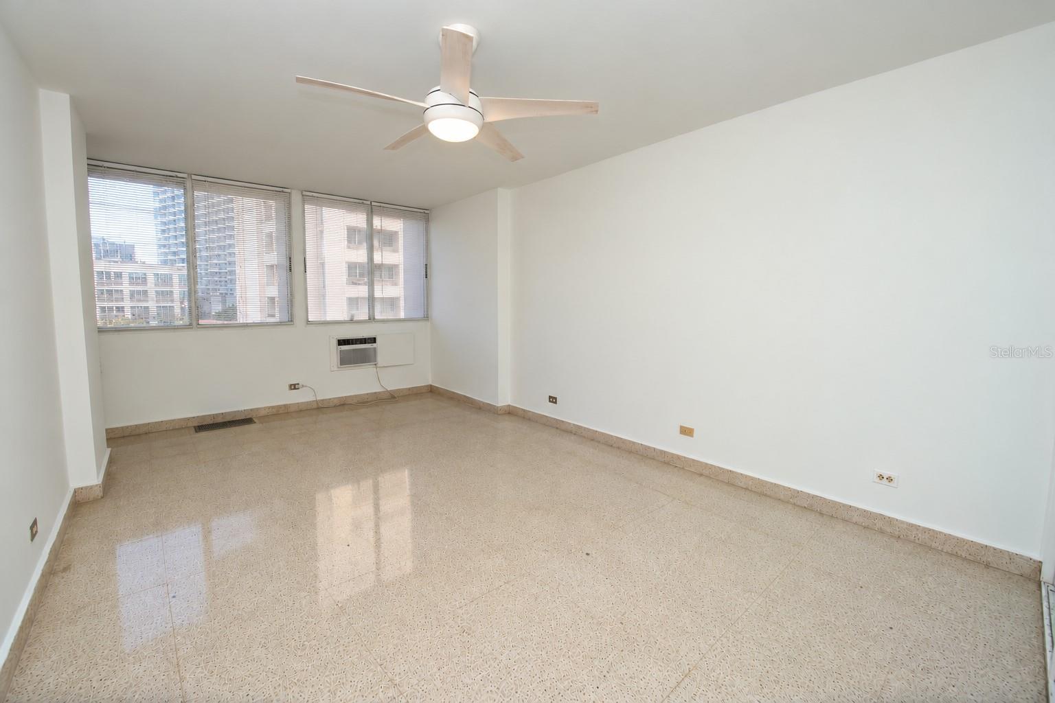 1 AV MAGDALENA, #1309, San Juan, PR 00922