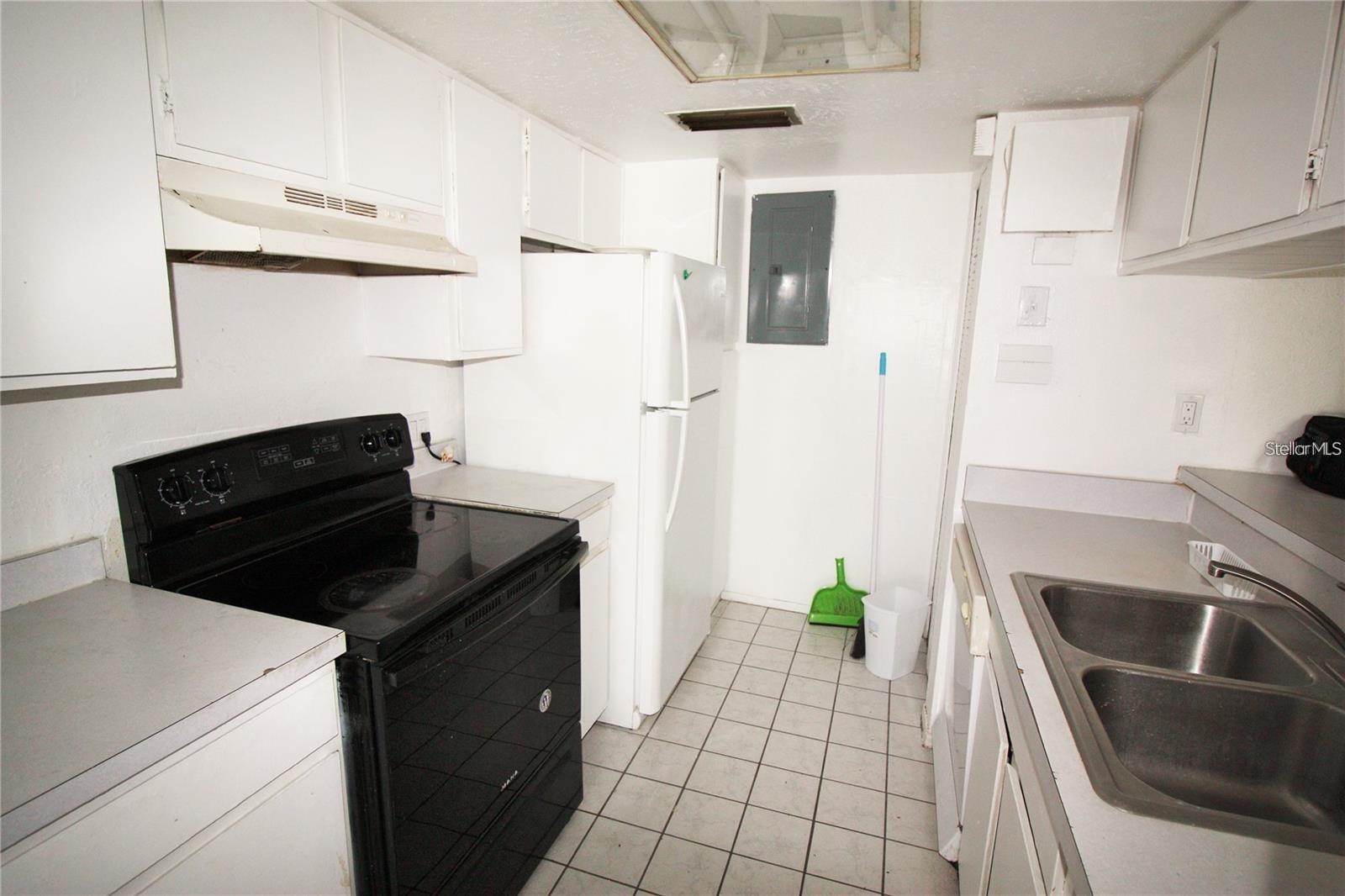 2117 LYME BAY DRIVE, #604, Orlando, FL 32839 2117 LYME BAY DRIVE, #604, Orlando, FL 32839