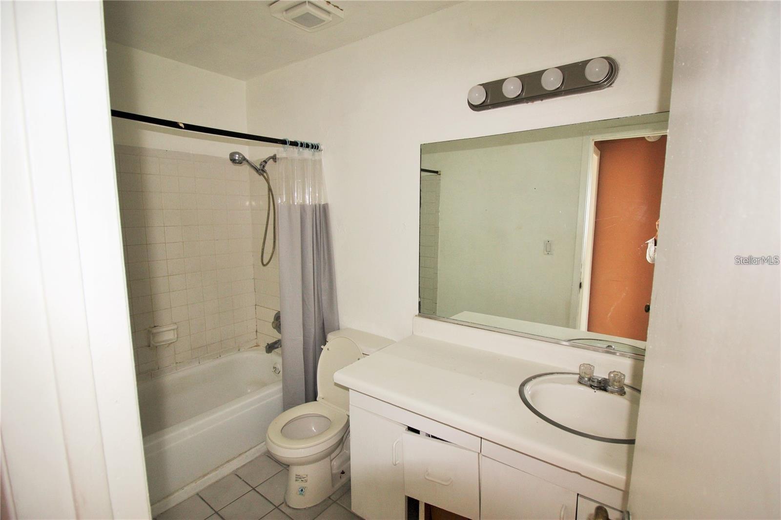 2117 LYME BAY DRIVE, #604, Orlando, FL 32839 2117 LYME BAY DRIVE, #604, Orlando, FL 32839