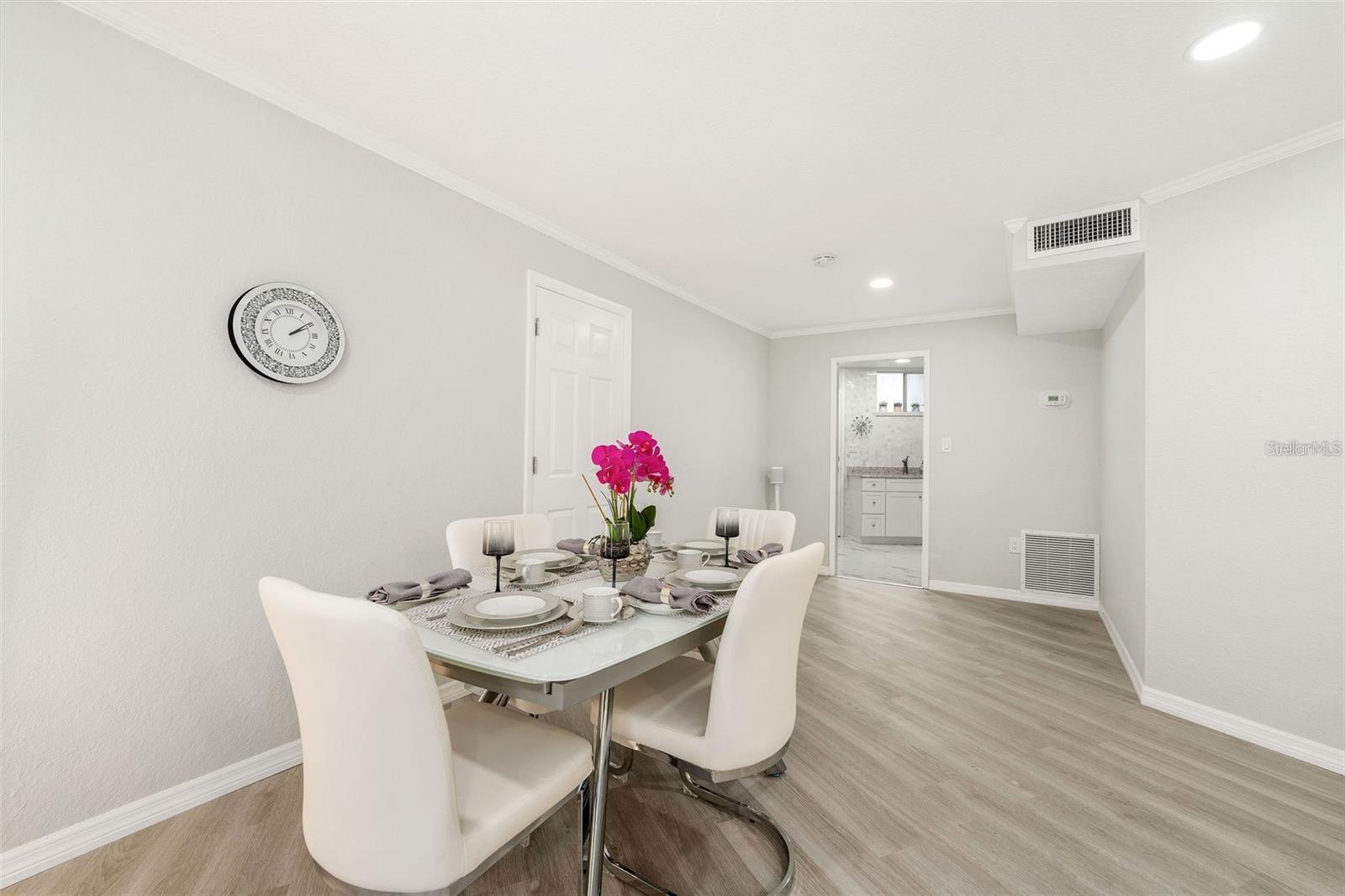 700 MELROSE AVENUE, #J24, Winter Park, FL 32789 700 MELROSE AVENUE, #J24, Winter Park, FL 32789