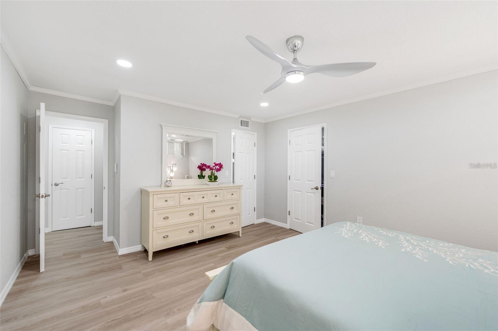 700 MELROSE AVENUE, #J24, Winter Park, FL 32789