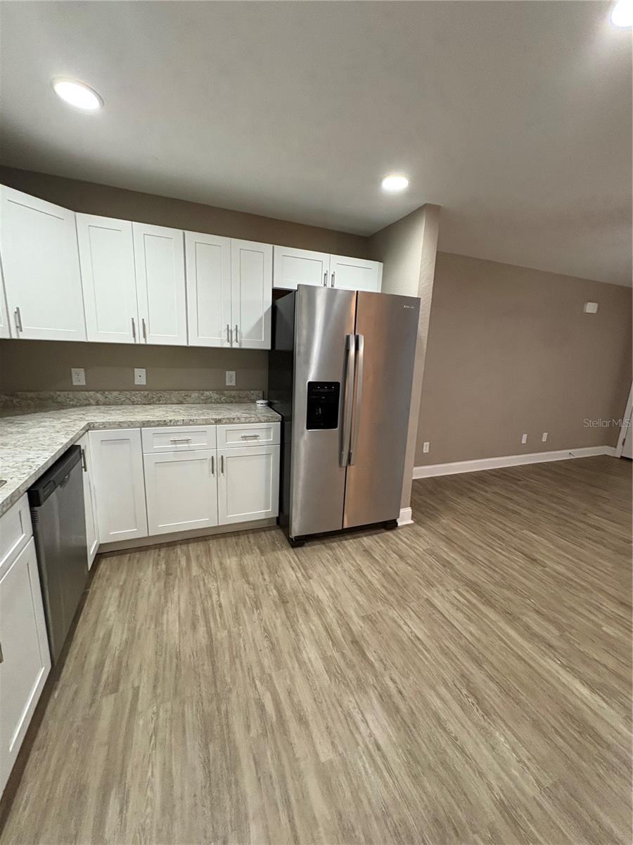 640 E GRAPEFRUIT AVENUE, Lake Alfred, FL 33850 640 E GRAPEFRUIT AVENUE, Lake Alfred, FL 33850