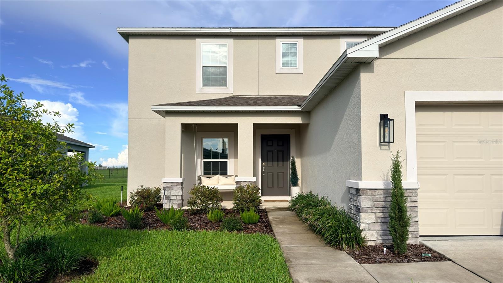 Exterior/Porch Exterior/Porch