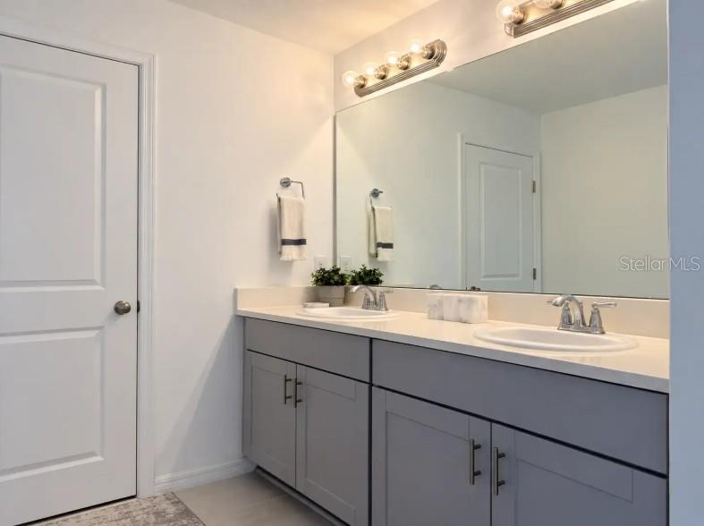 Primary Bath-Dual Sinks
