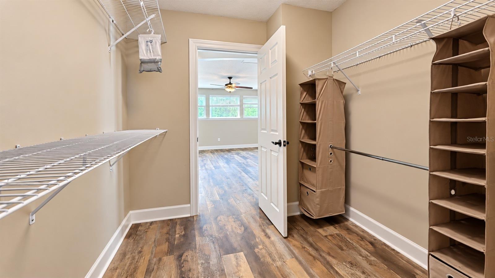 832 GOLFVIEW STREET, Orlando, FL 32804