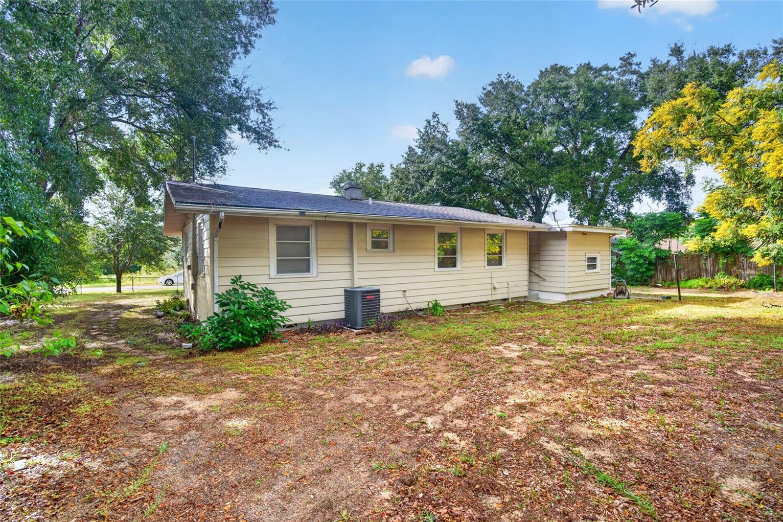 210 NEBRASKA AVENUE, Leesburg, FL 34748