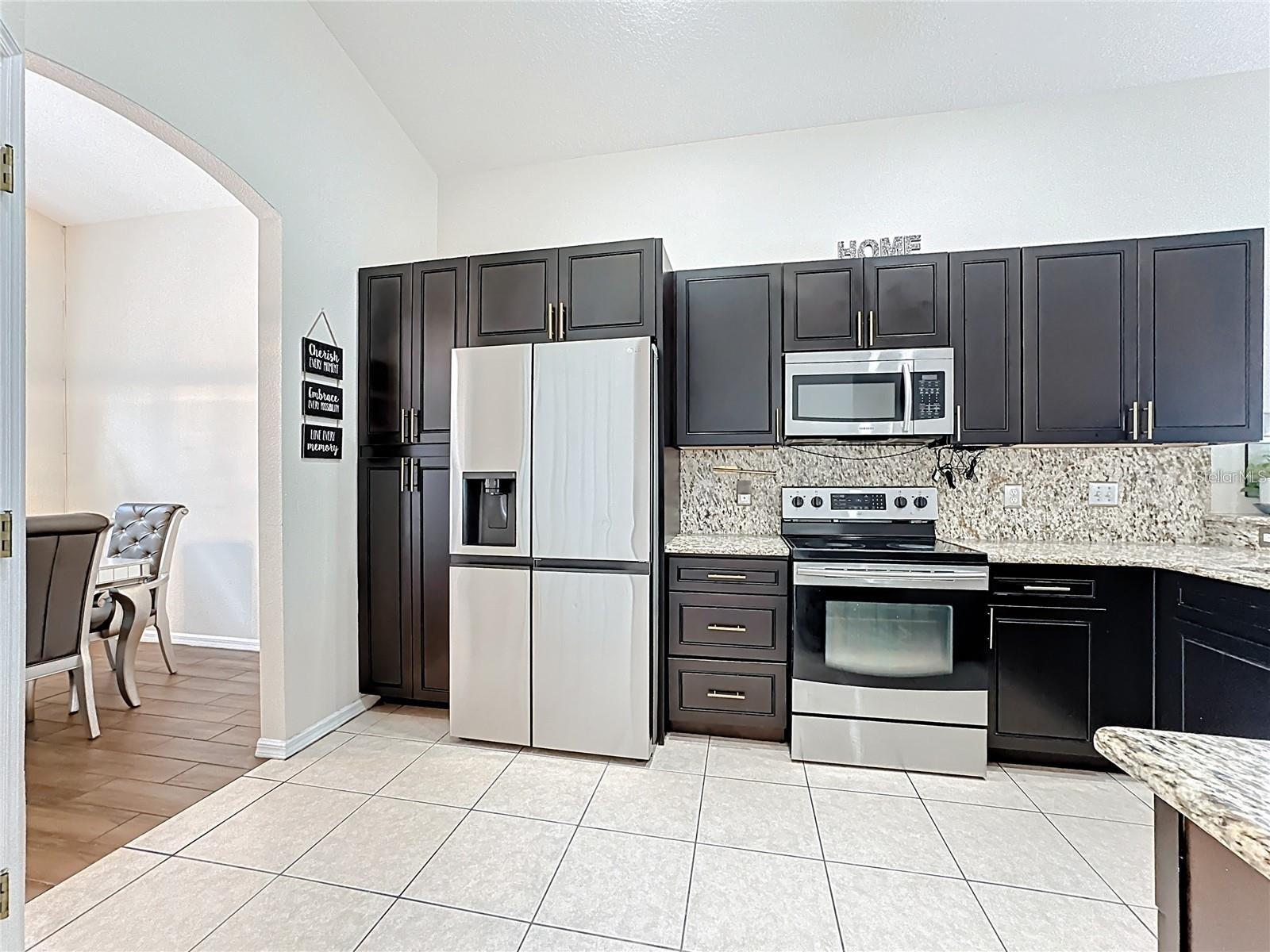 302 JULLIARD BOULEVARD, Davenport, FL 33897