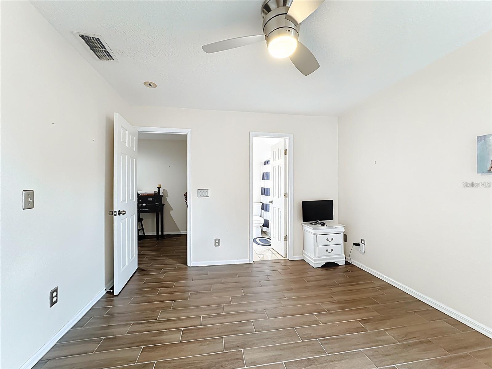 302 JULLIARD BOULEVARD, Davenport, FL 33897