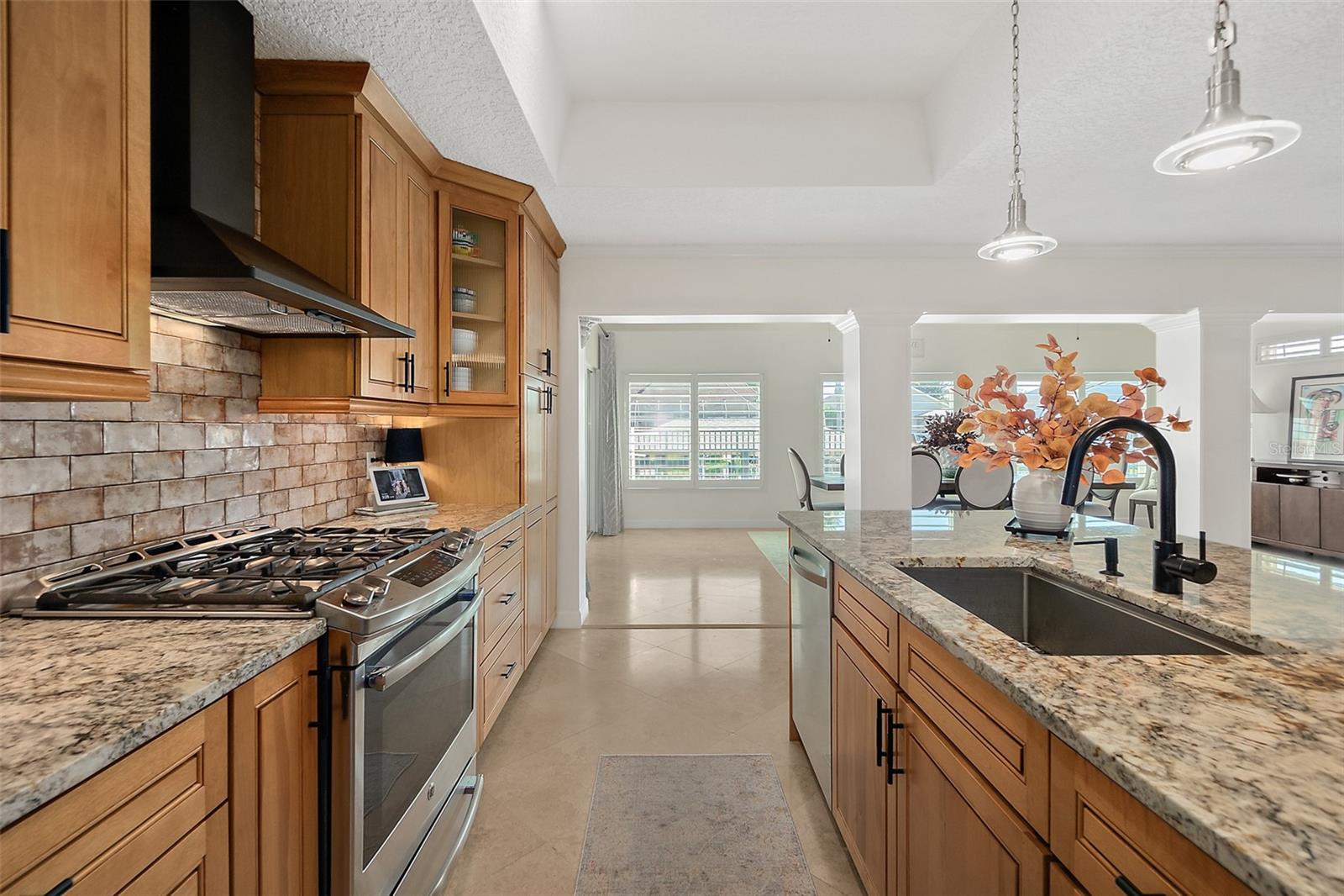 8 CROSSGATE COURT E, Palm Coast, FL 32137