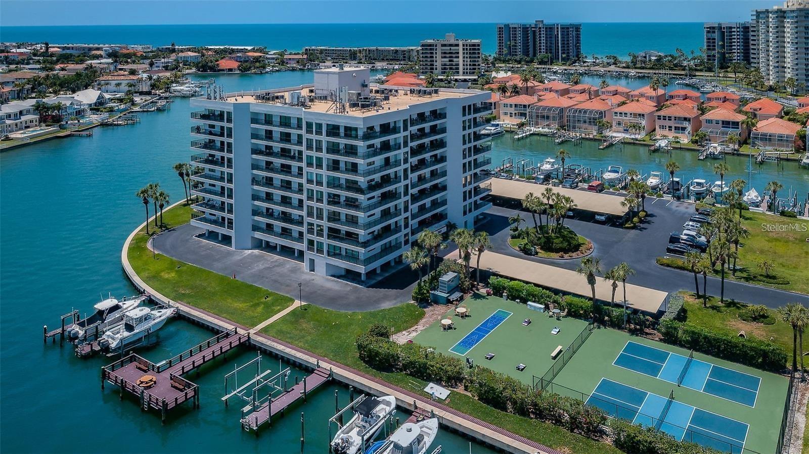 240 SAND KEY ESTATES DRIVE, #222, Clearwater, FL 33767