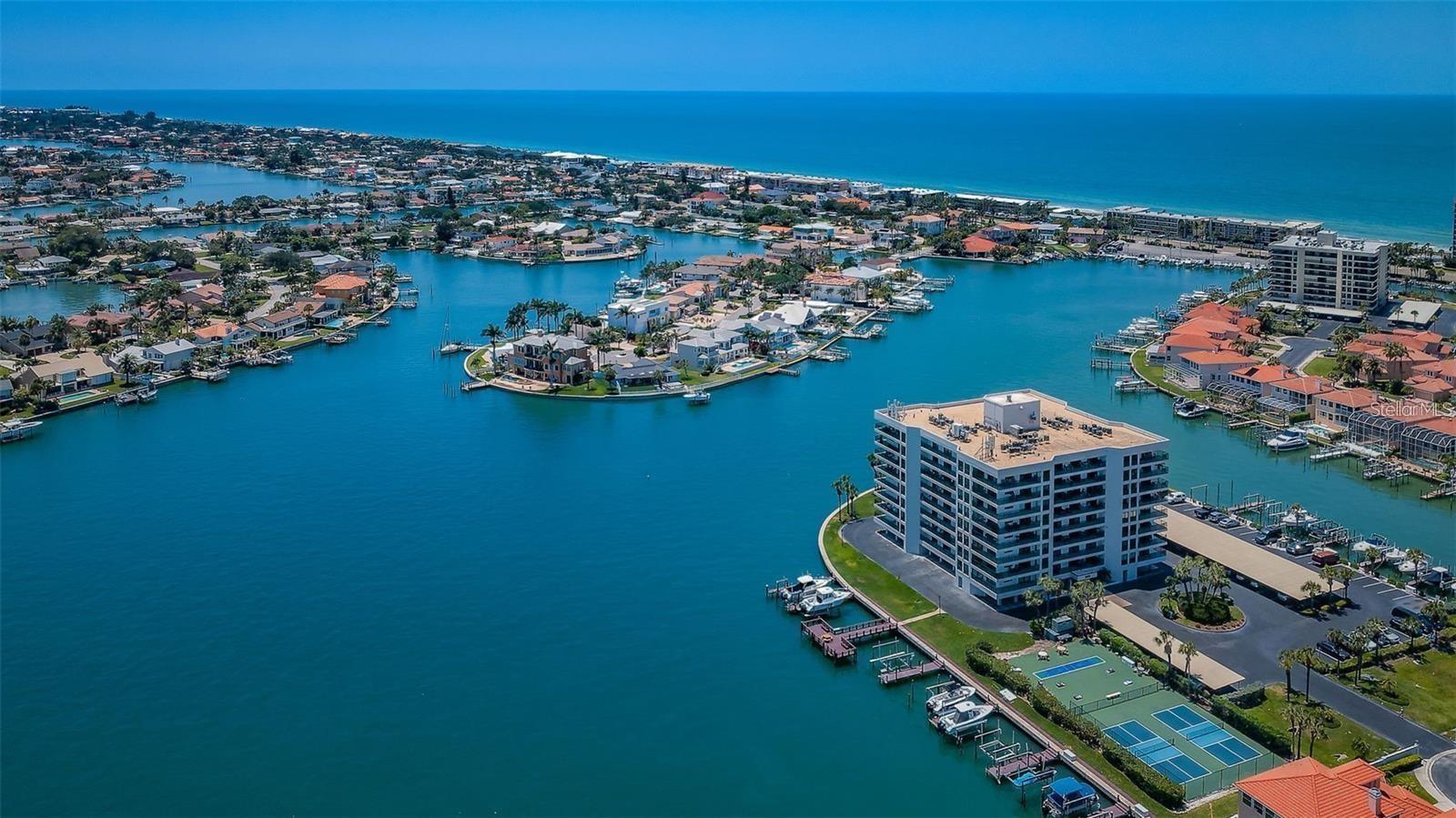 240 SAND KEY ESTATES DRIVE, #222, Clearwater, FL 33767