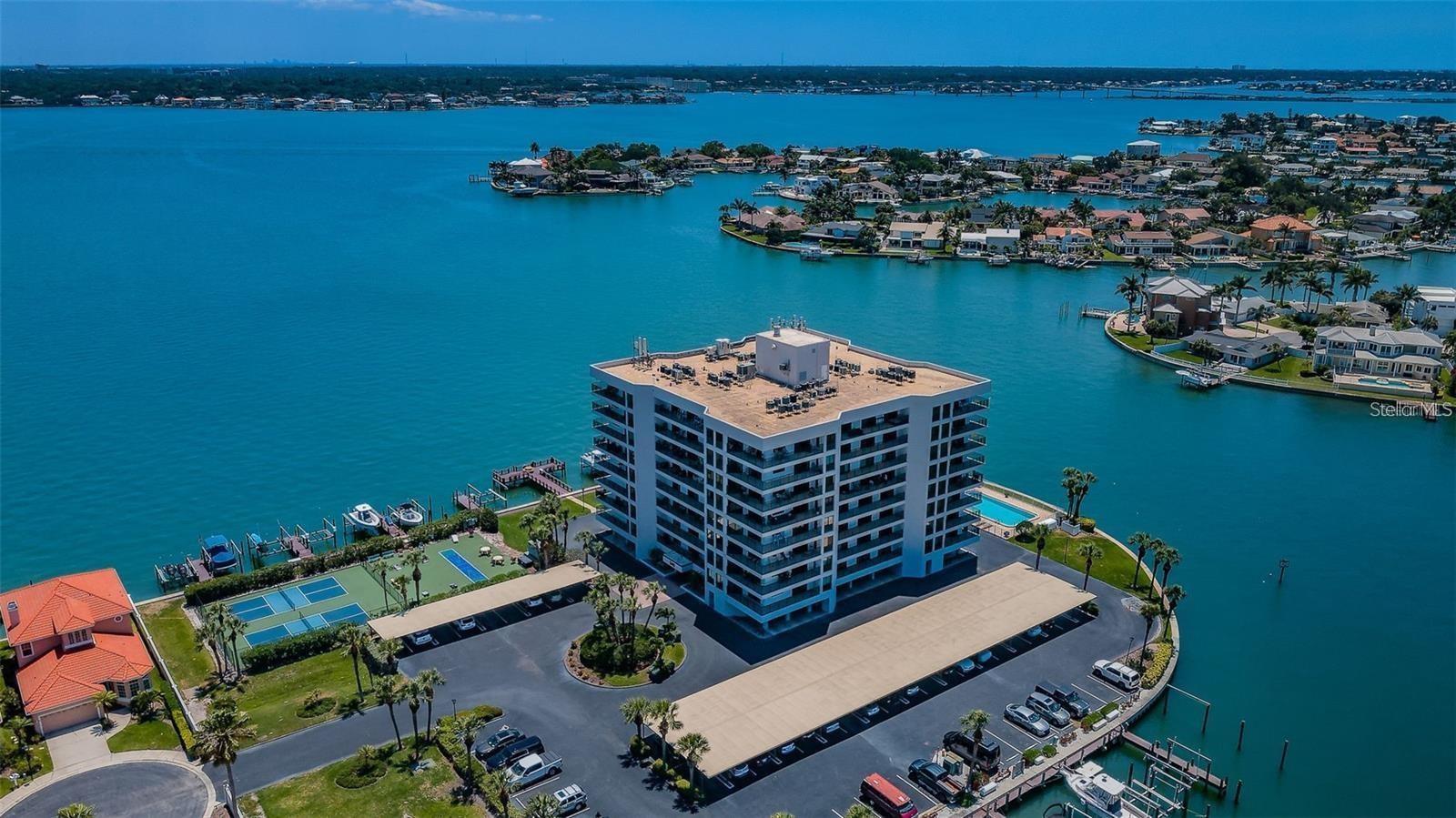 240 SAND KEY ESTATES DRIVE, #222, Clearwater, FL 33767
