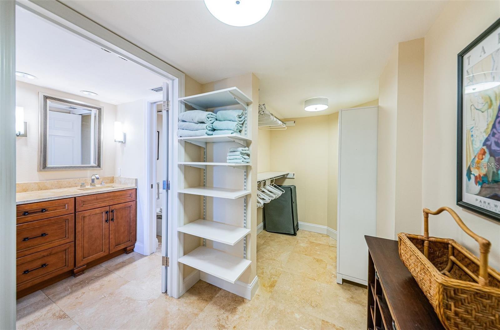 240 SAND KEY ESTATES DRIVE, #222, Clearwater, FL 33767