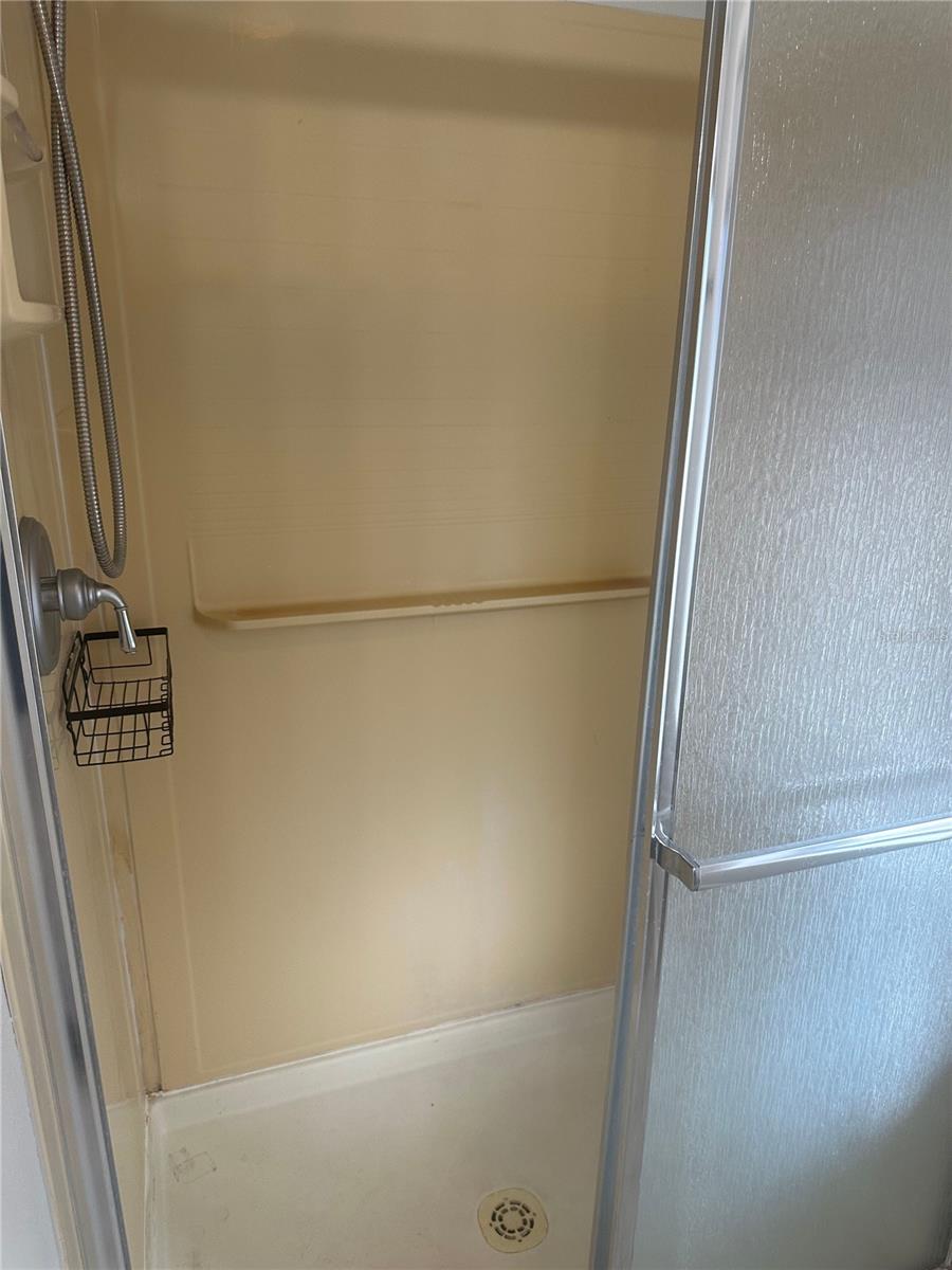 EN SUITE WALK IN SHOWER
