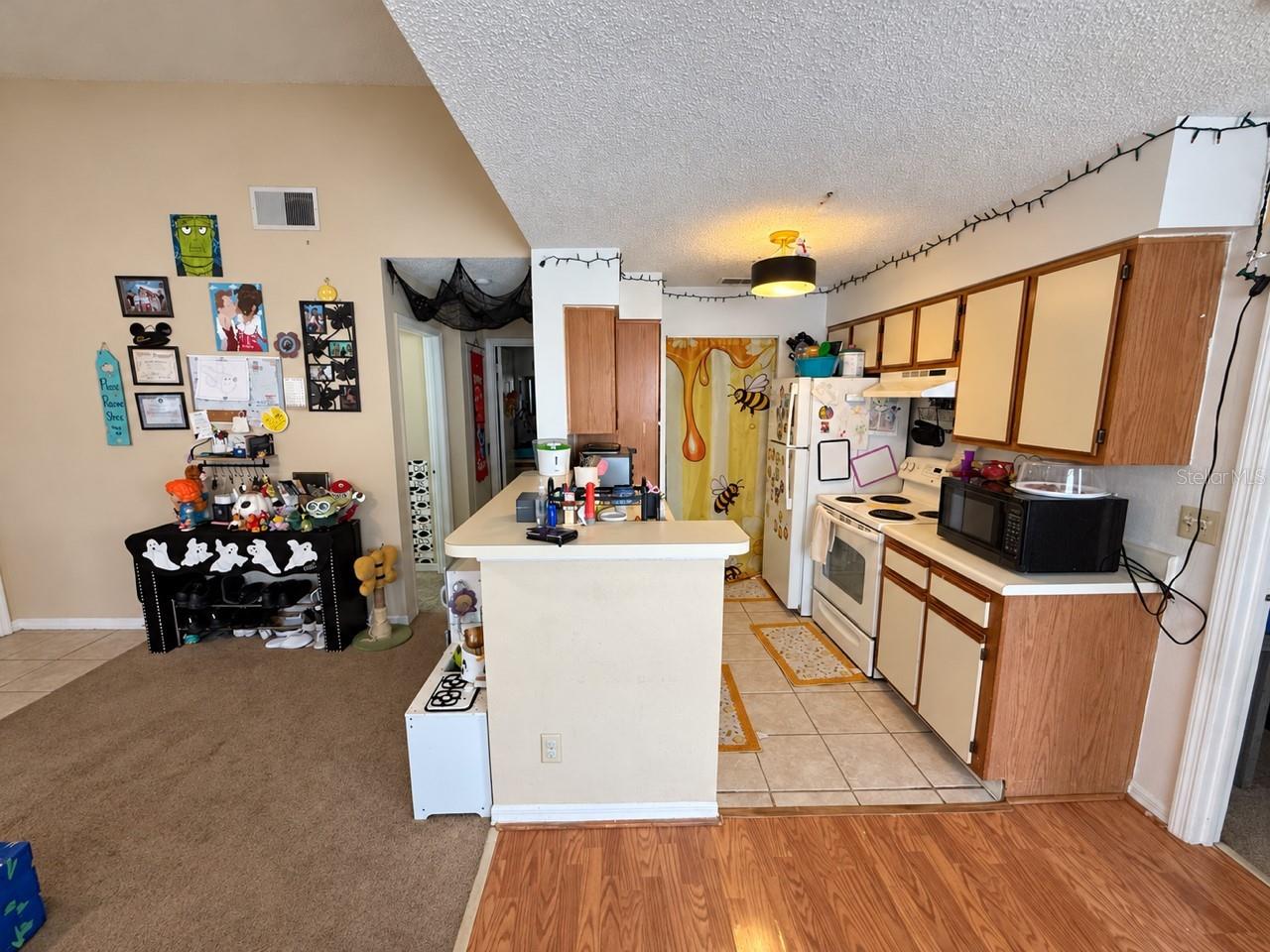 1085 S HIAWASSEE ROAD, #524, Orlando, FL 32835 1085 S HIAWASSEE ROAD, #524, Orlando, FL 32835