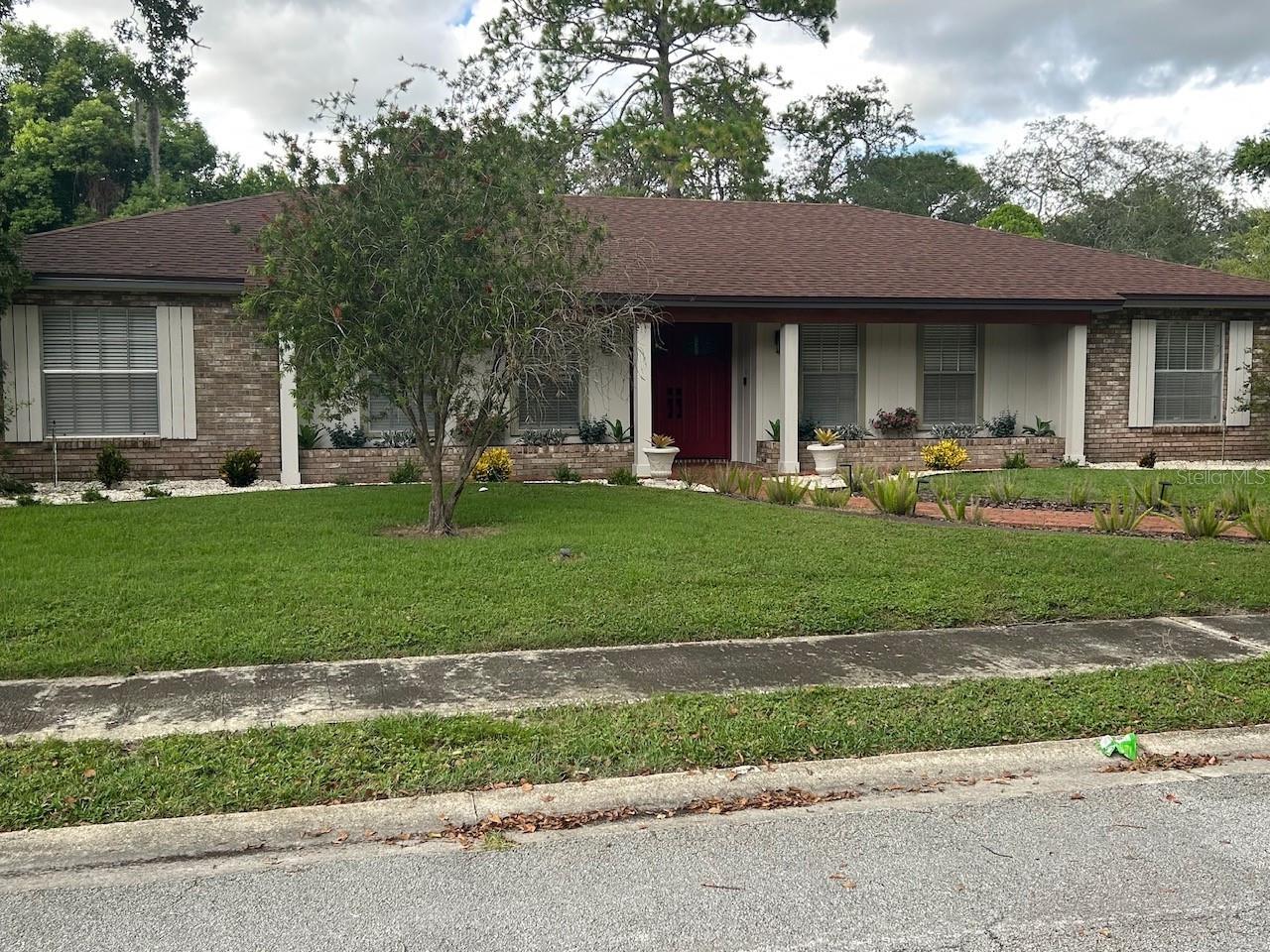 100 PALM LAKE COURT, Longwood, FL 32779