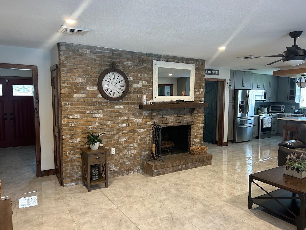 100 PALM LAKE COURT, Longwood, FL 32779