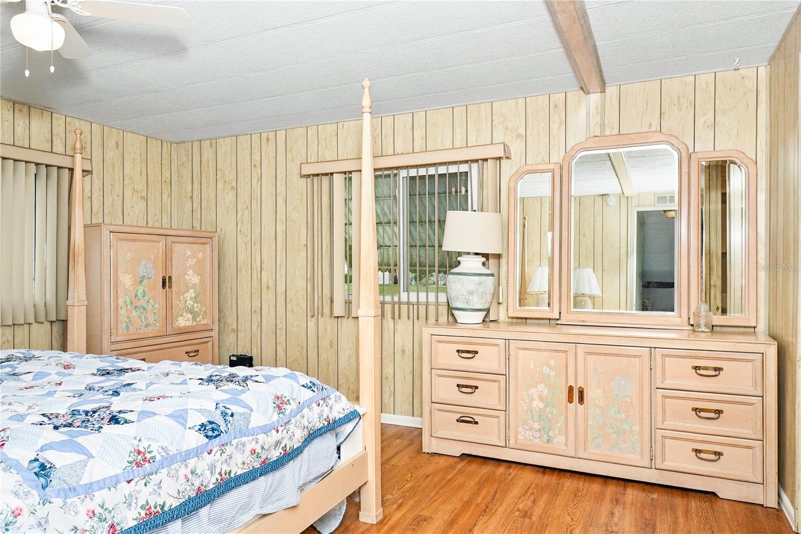 142 DUCHESS AVENUE, Nokomis, FL 34275