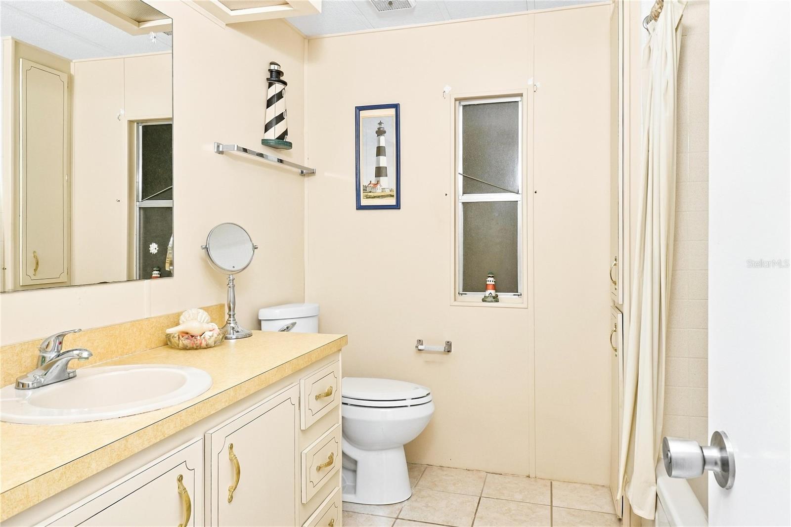 142 DUCHESS AVENUE, Nokomis, FL 34275