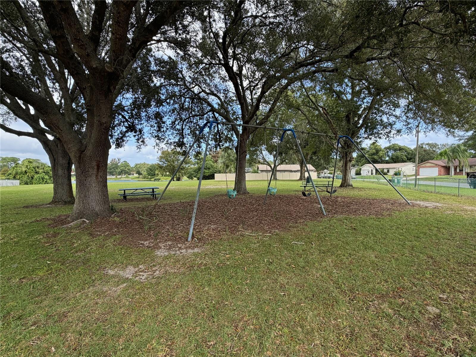 736 LAUREL WAY, Casselberry, FL 32707